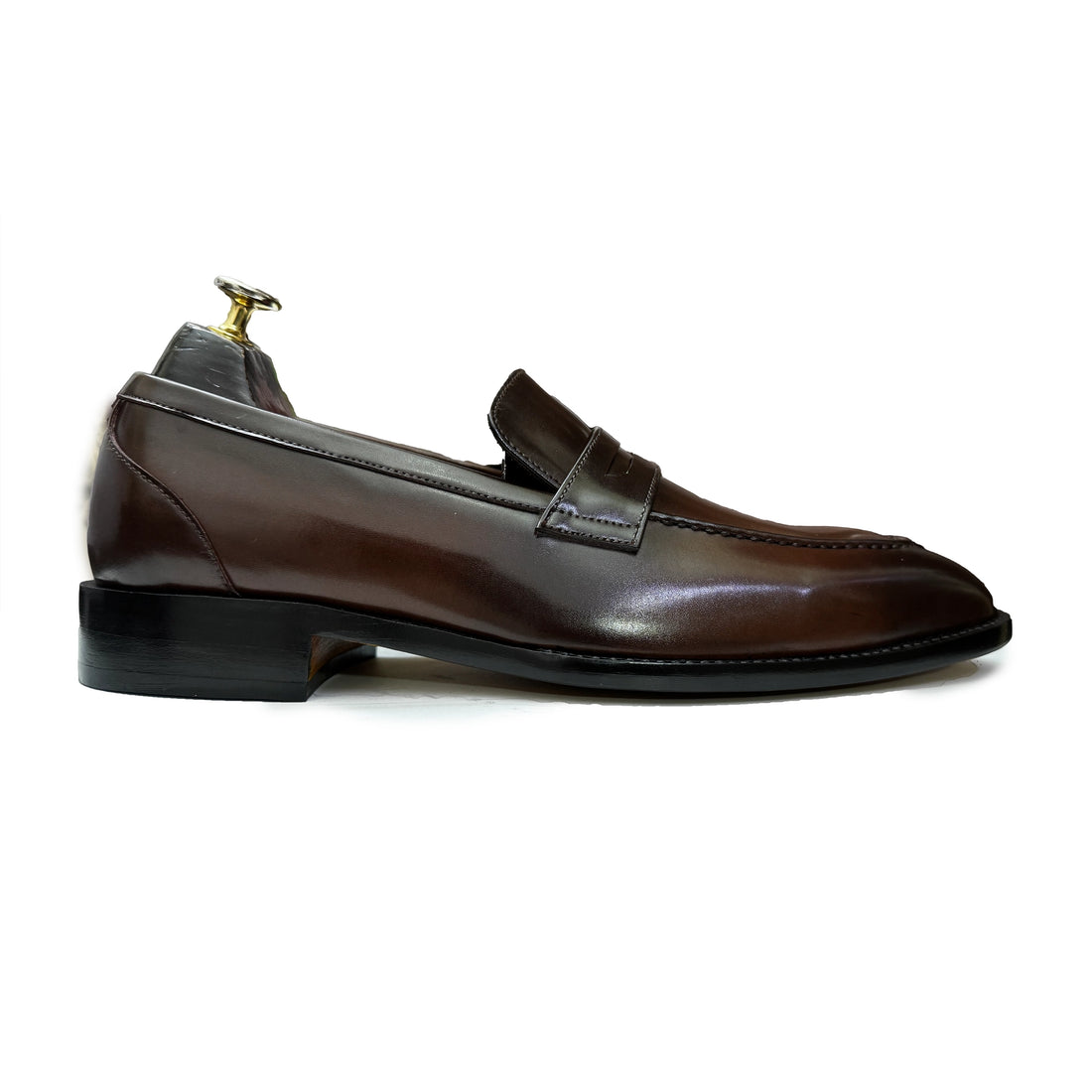 Front View – Handmade Men’s Brown Leather Slip-On Loafers, crafted from premium leather for a stylish and sophisticated look.

