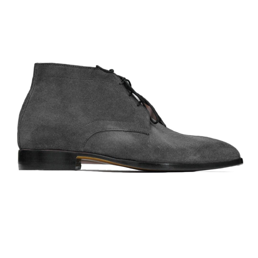 Side View – Side profile of Handmade Men’s Gray Suede Chukka Boots with waxed cotton laces and leather sole, offering both style and durability.