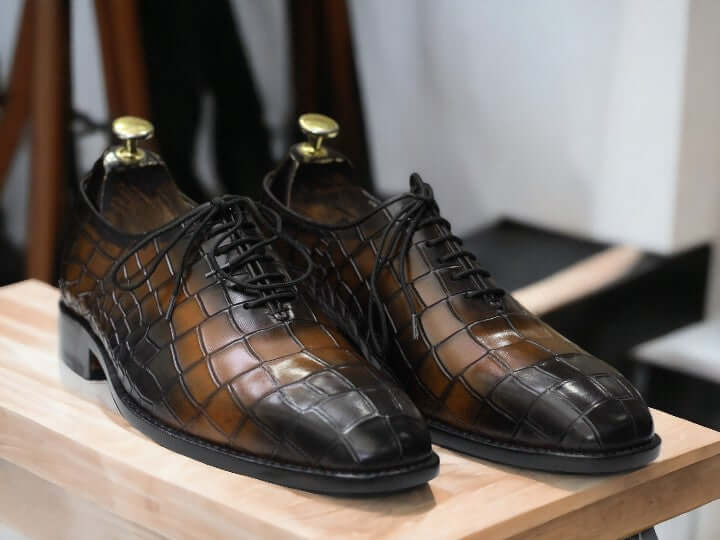 Alligator Print Leather Shoes,Ox Blood Elegant Whole Cut Shoes For Men