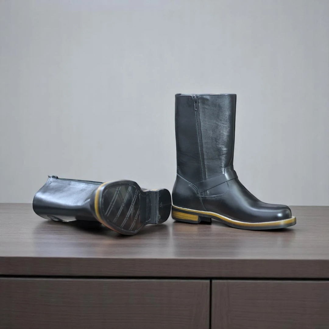 Sole View – Durable Rubber Outsole with Tread Pattern

