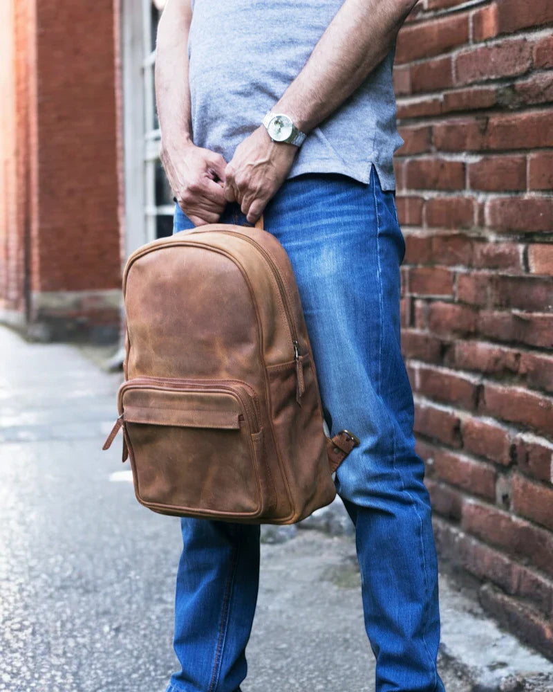 Handmade Leather Knapsack for Everyday Use – Ergonomically designed with a classic aesthetic, perfect for commuting and travel.