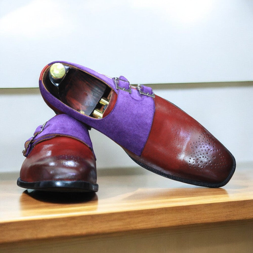 Men's Double Monk Shoes featuring premium leather and elegant buckle closures for a stylish look.