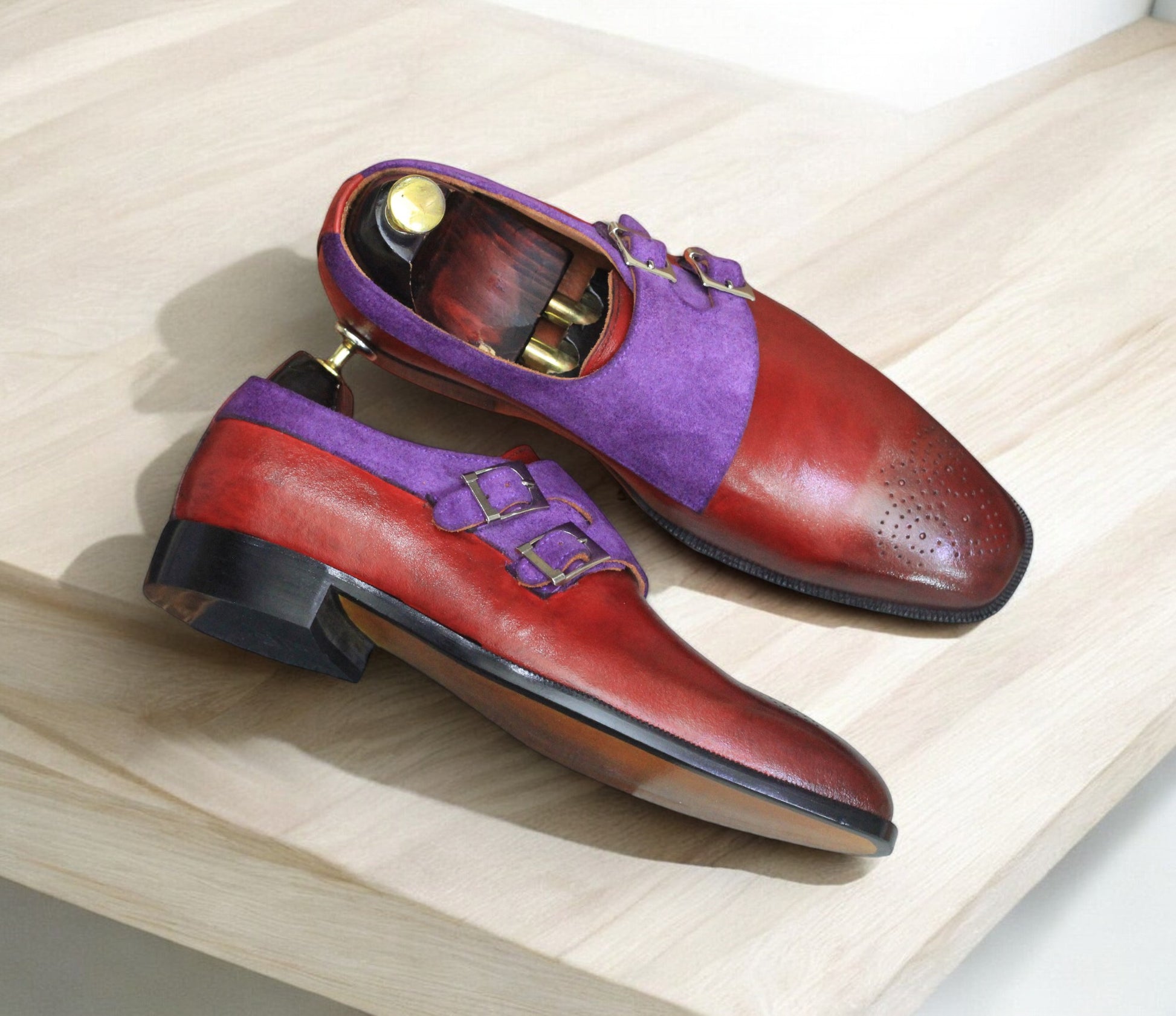 Men's Double Monk Shoes featuring premium leather and elegant buckle closures for a stylish look.