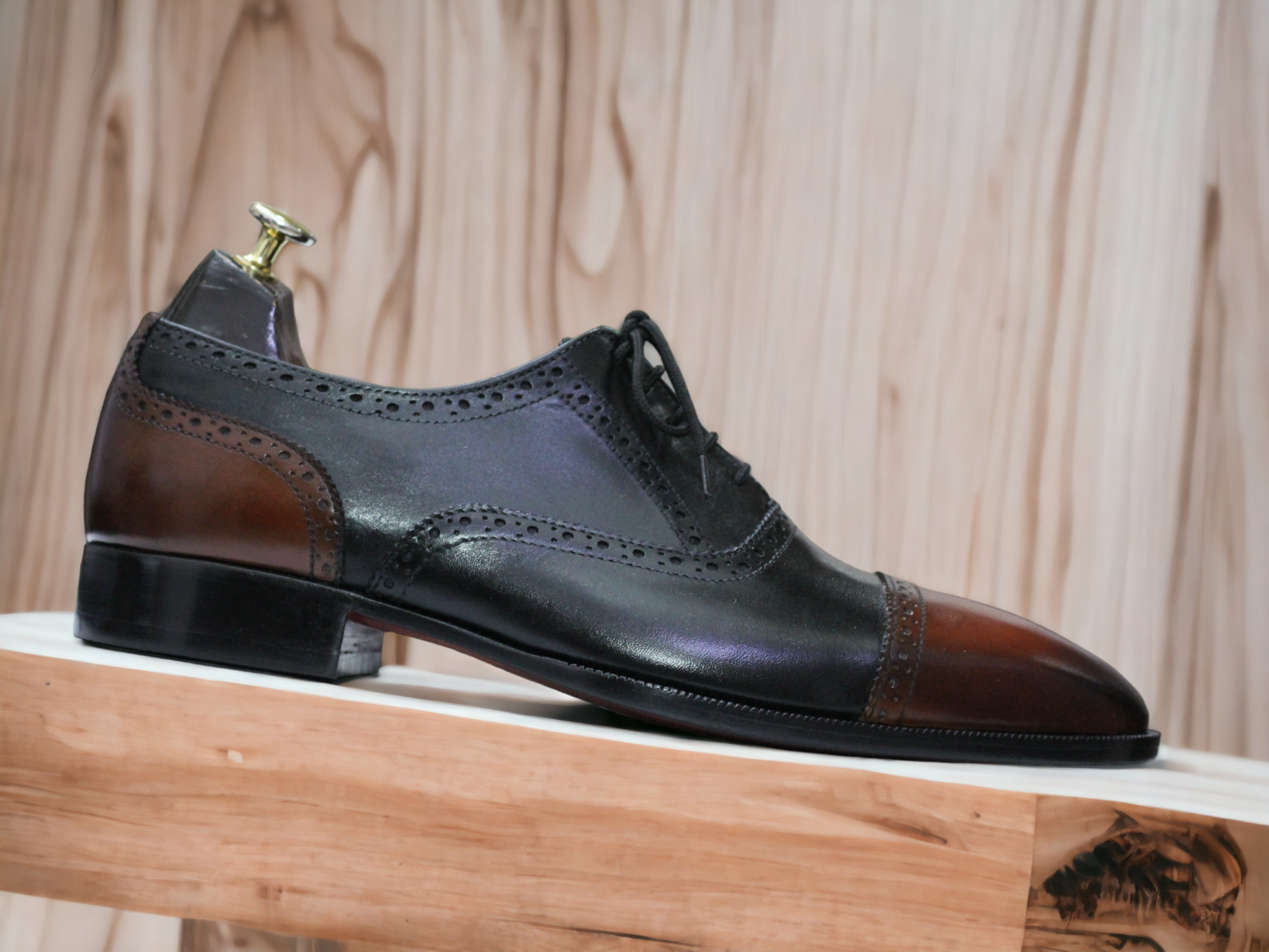Men's Black & Brown Oxford Shoes with Leather Lining and Sole
