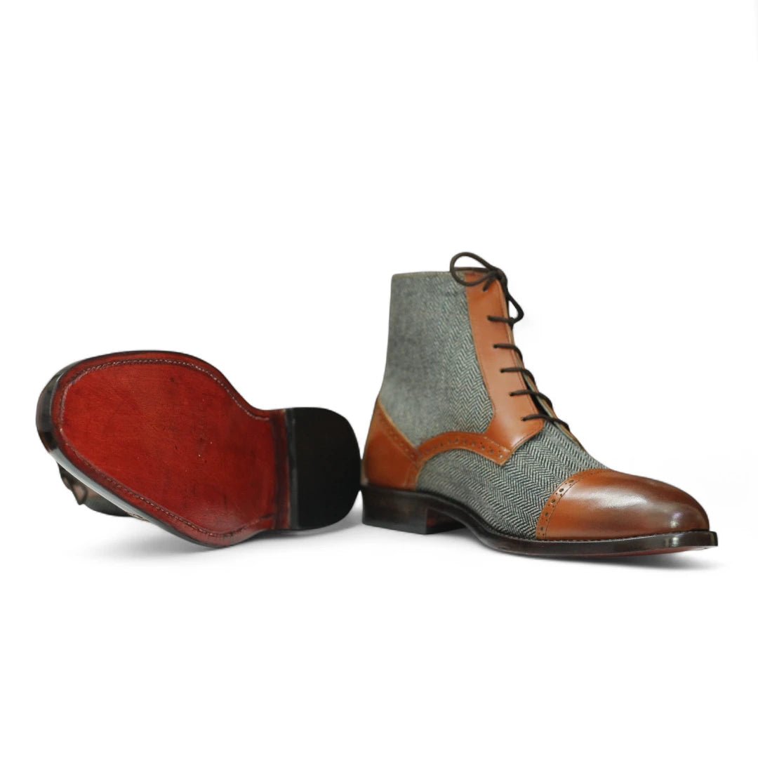 Bottom Sole View – Leather sole of Men’s Designer Two-Tone Tweed and Leather Boots, offering durability and traction for all-day comfort.
