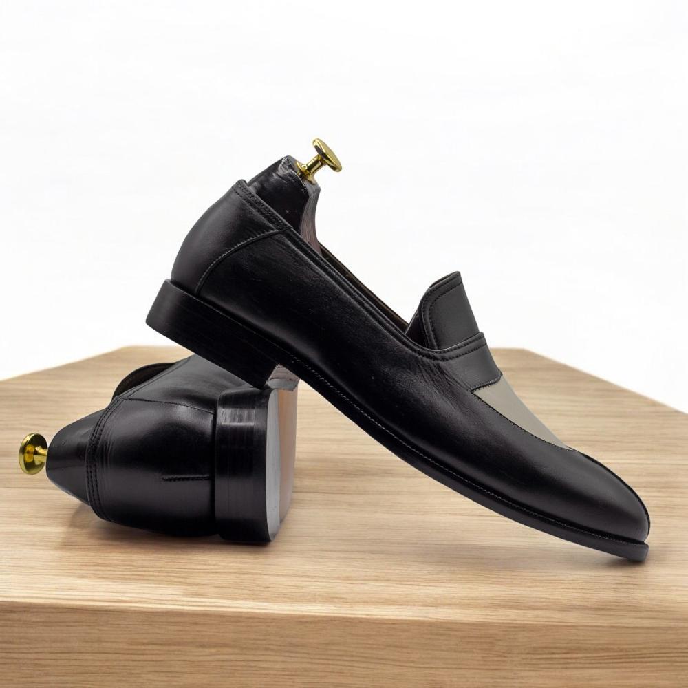 Sleek Black & White Leather Penny Loafers for Men | Stylish Contrast Design