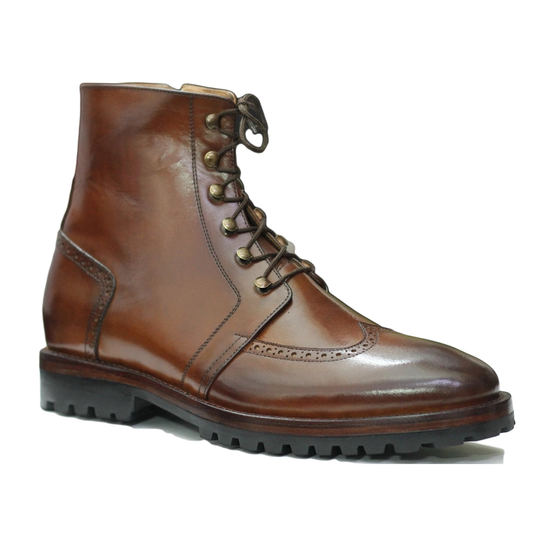 Side View – Side profile of Men’s Handmade Brown Military Boots, featuring a durable rubber sole and sleek leather construction for both comfort and style.