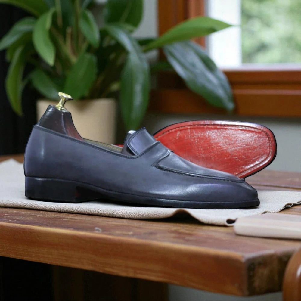 Elegant grey men’s dress loafers

