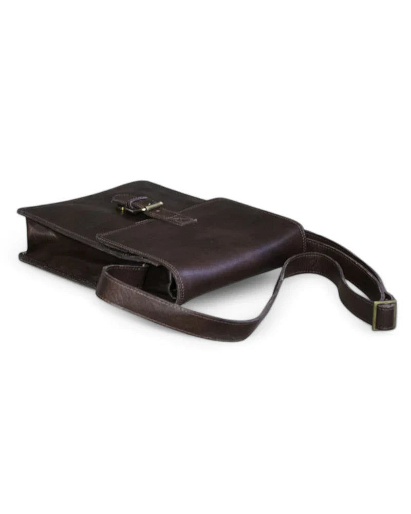 Magnetic Closure – Secure front flap with a hidden magnetic button for easy access and protection.


