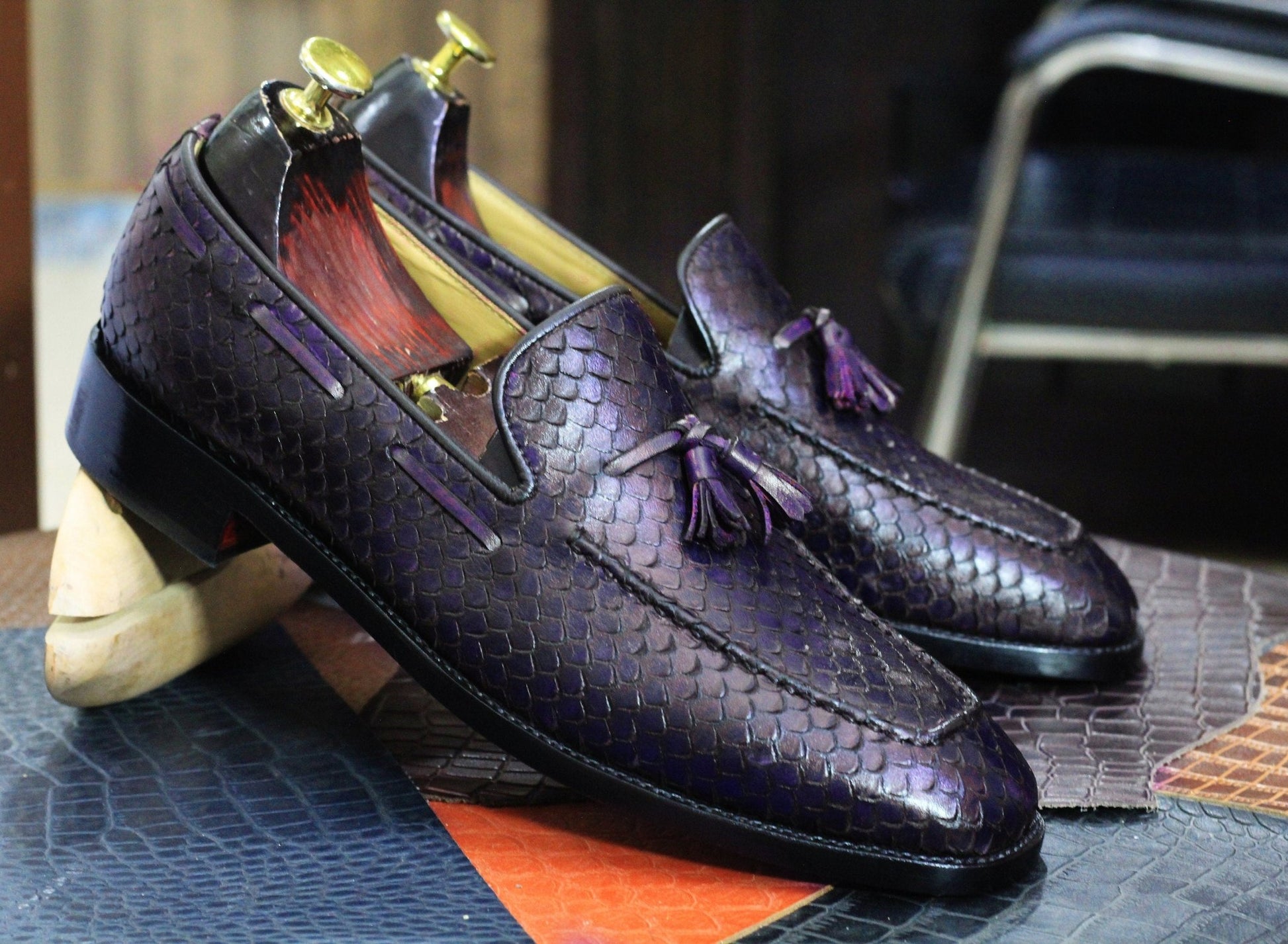 Handmade Fish Skin Textured Genuine Cow - Hide Leather Round Toe Tussle Loafers For Men, Dress Formal Slip On Moccasins For Mens - Posh Footwear