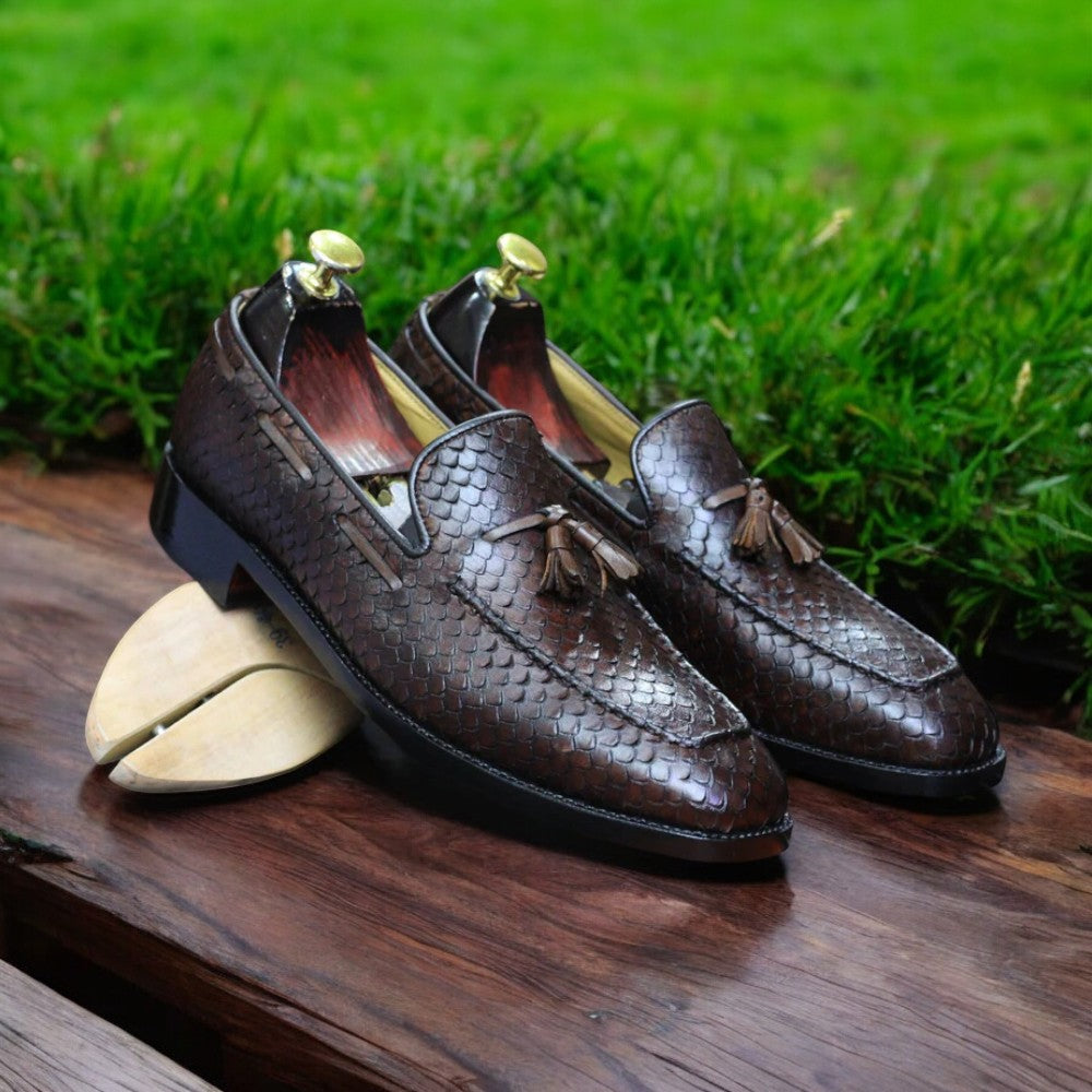 Handmade Fish Skin Textured Genuine Cow-Hide Leather Round Toe Tussle Loafers For Men, Dress Formal Slip On Moccasins For Men's