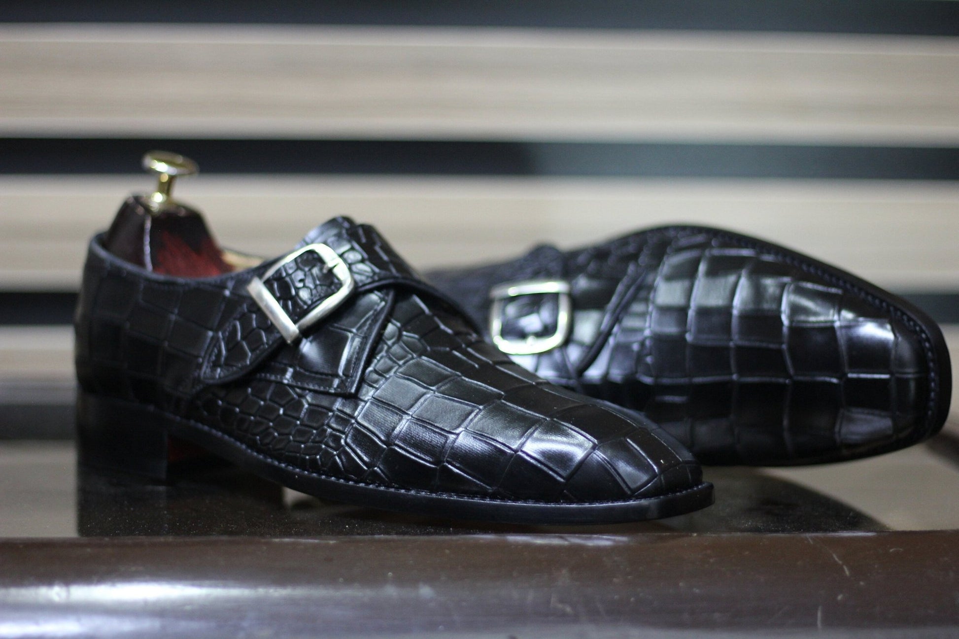 Handmade Single Monk Alligator Textured Shoes, Leather Black Shoes For Men's - Posh Footwear