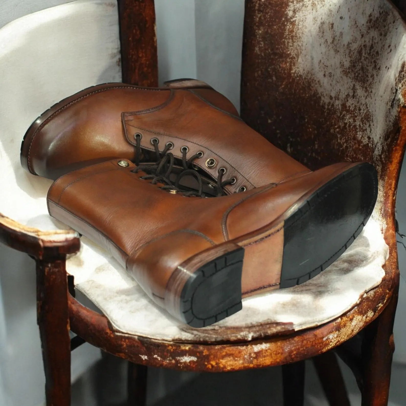 Men's Brown Leather Ankle Boots - 1950s Army Design for Stylish Comfort