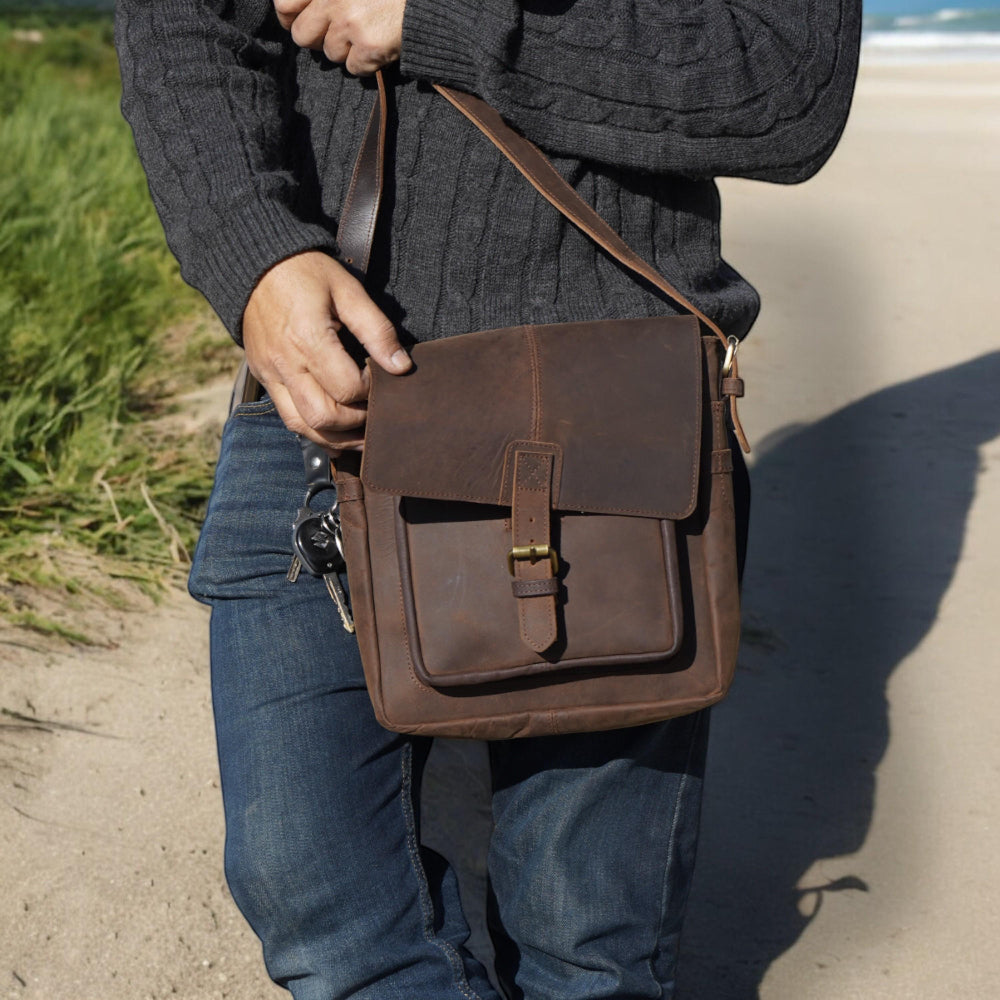 Top View – Top-down view with bag open, revealing compartments

