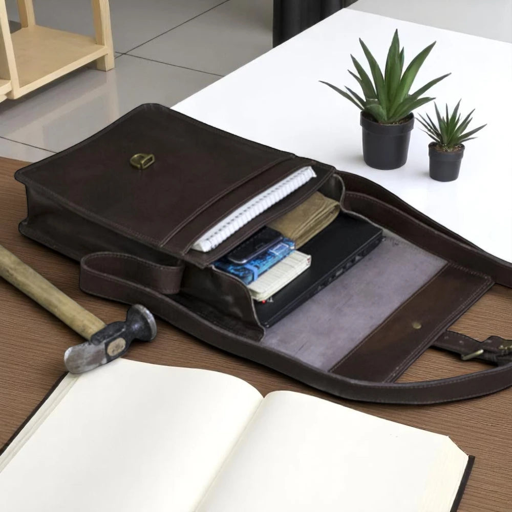 ✔ Saddle Stitching by Hand – Artisan-crafted for unmatched durability

